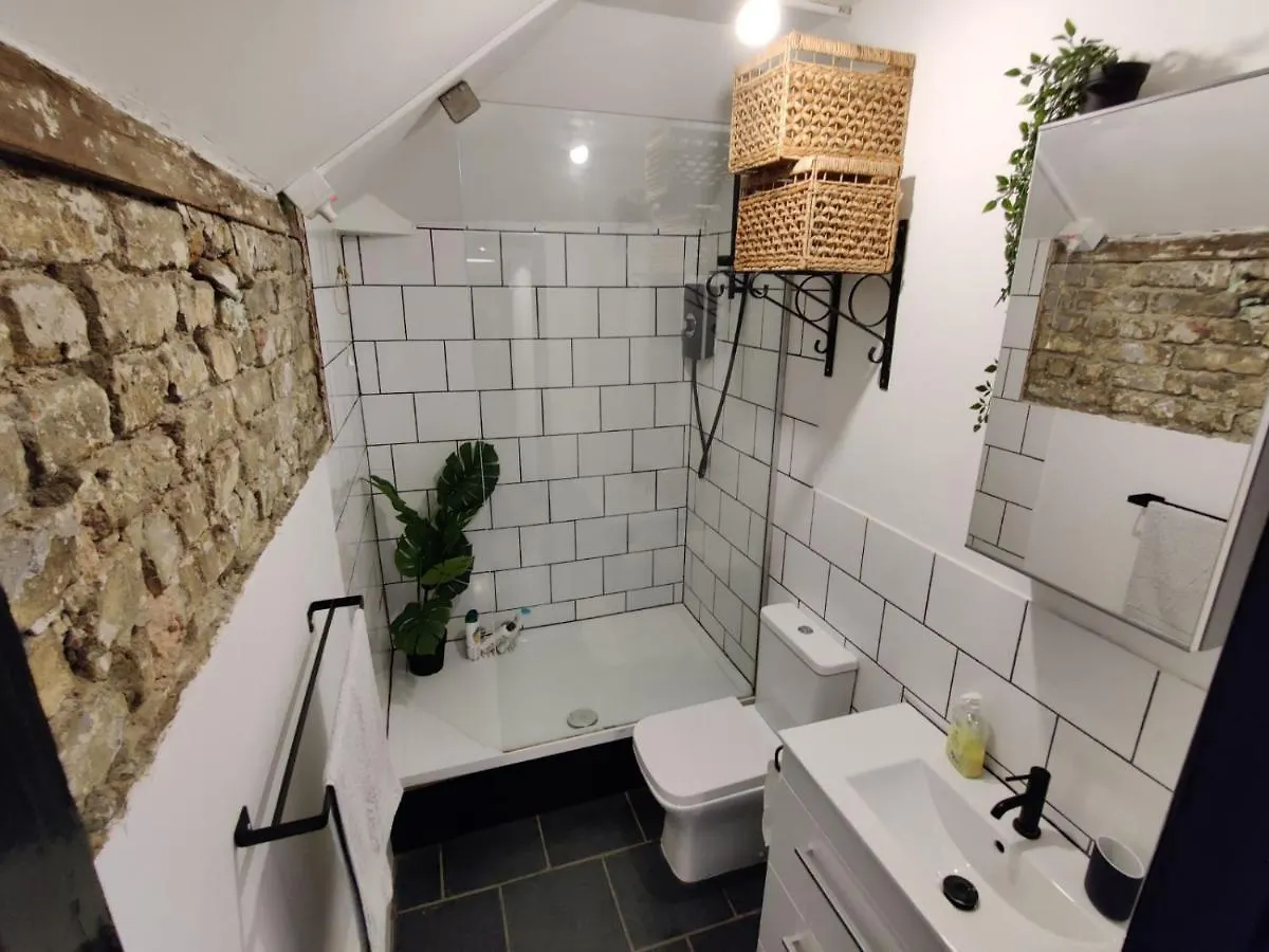Apartmán Unique Antique 2Br@Hackney Canal Londýn
